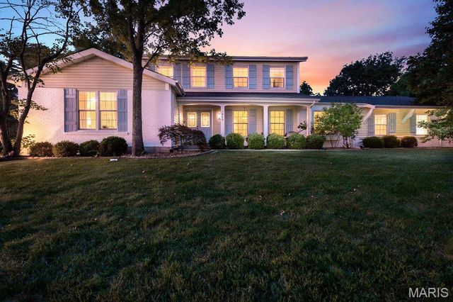 1949 Lanchester Court, Chesterfield, MO 63017
