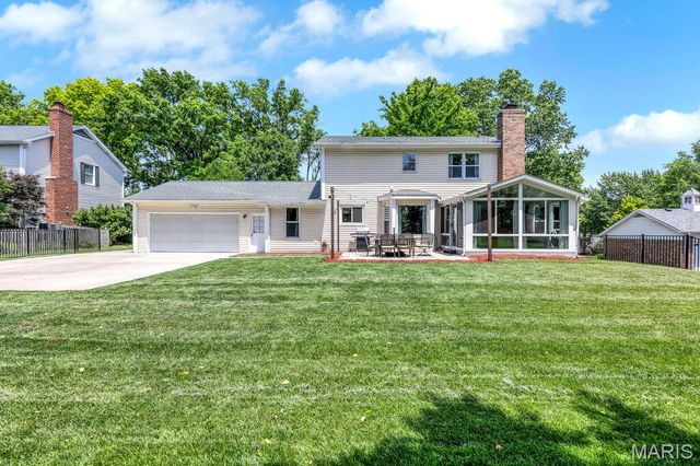 1949 Lanchester Court, Chesterfield, MO 63017