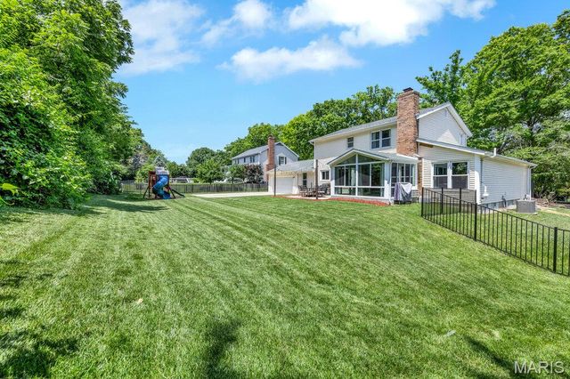 1949 Lanchester Court, Chesterfield, MO 63017