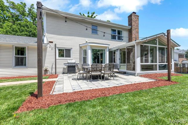 1949 Lanchester Court, Chesterfield, MO 63017