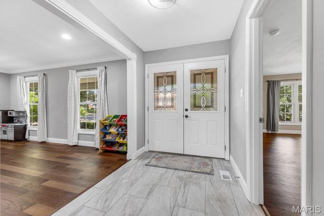 1949 Lanchester Court, Chesterfield, MO 63017