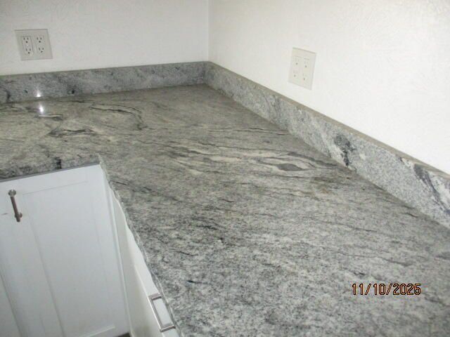 15840 S 642 Road, Wyandotte, OK 74370