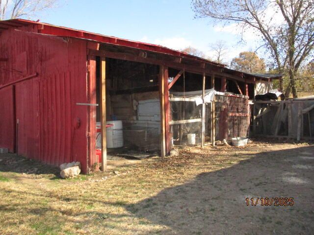 15840 S 642 Road, Wyandotte, OK 74370