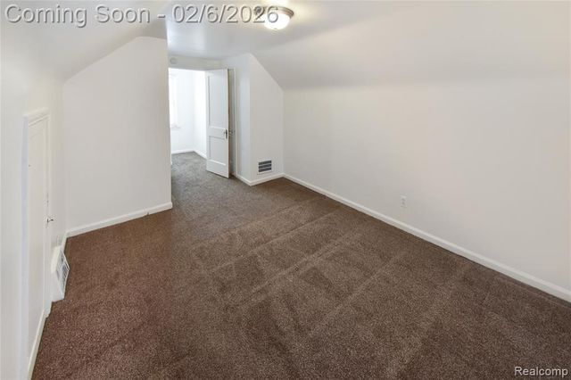 8305 Stephens, Center Line, MI 48015