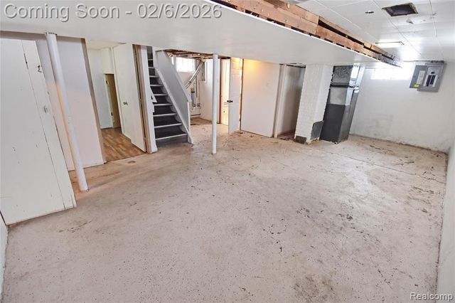 8305 Stephens, Center Line, MI 48015