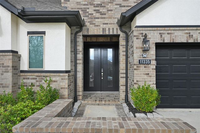 11335 Cosmopolitan Drive, Cypress, TX 77433