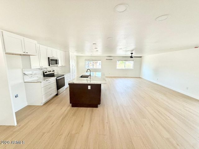 7654 E CALYPSO Avenue, Mesa, AZ 85208