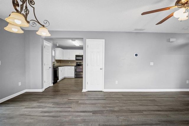 275 COTTONWOOD CREEK Circle, Canton, GA 30114