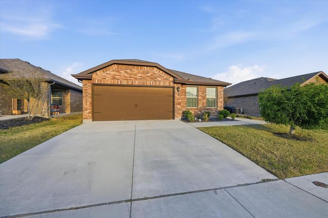 9308 Desertrock Road, Fort Worth, TX 76131