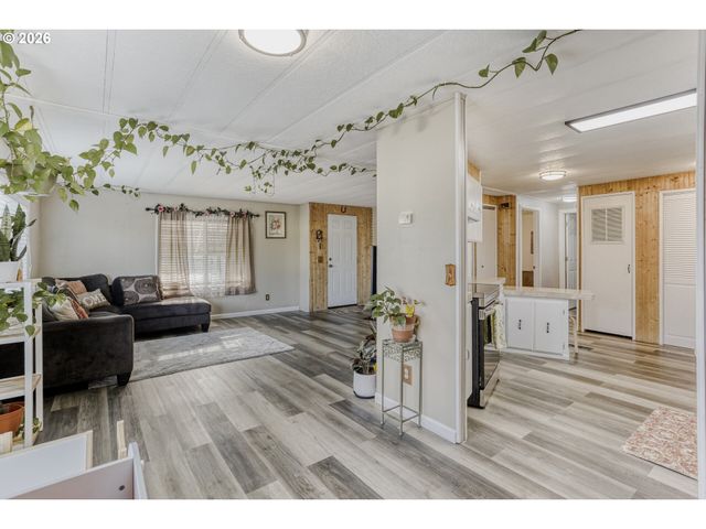 4965 Sw WESTVIEW Dr 15, Cornelius, OR 97113