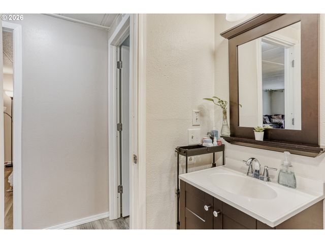 4965 Sw WESTVIEW Dr 15, Cornelius, OR 97113