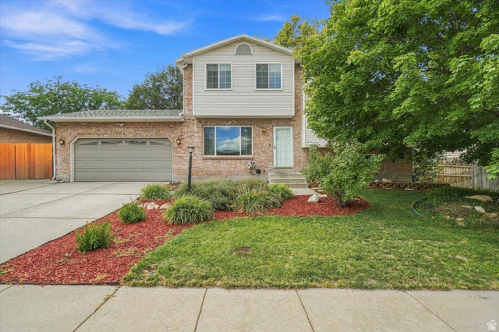 3972 S LATIMER DR, West Valley City, UT 84120 — photo 2