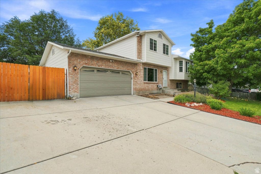 3972 S LATIMER DR, West Valley City, UT 84120 — photo 3