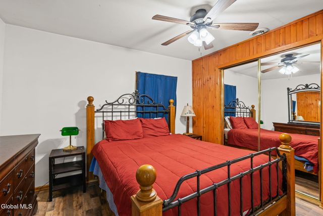 147 Beach Road, Halfmoon, NY 12065