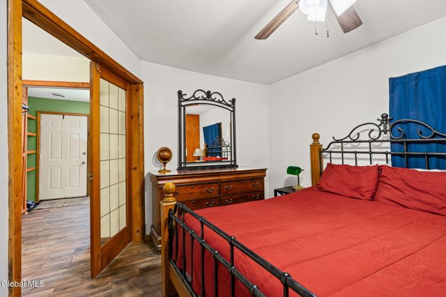 147 Beach Road, Halfmoon, NY 12065