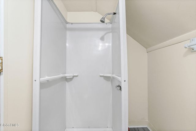 147 Beach Road, Halfmoon, NY 12065