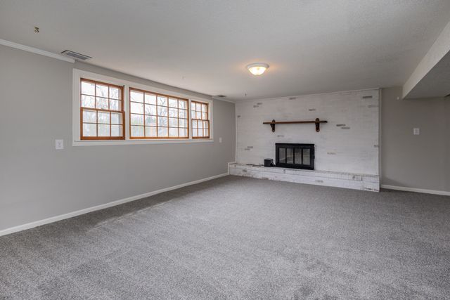 1217 JAKE LN, Columbia, MO 65203