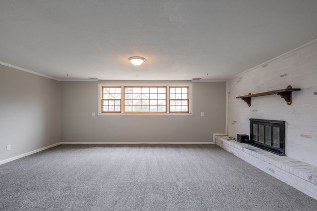 1217 JAKE LN, Columbia, MO 65203