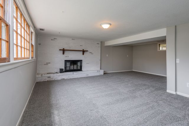 1217 JAKE LN, Columbia, MO 65203