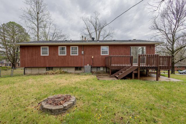1217 JAKE LN, Columbia, MO 65203