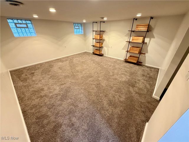 33765 Henwell Road, Columbia Station, OH 44028