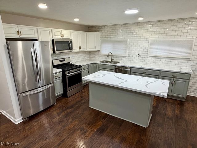 33765 Henwell Road, Columbia Station, OH 44028