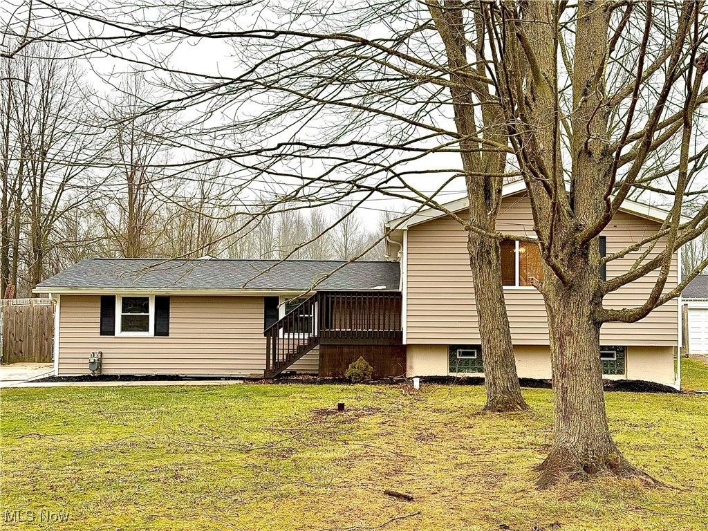 33765 Henwell Road, Columbia Station, OH 44028