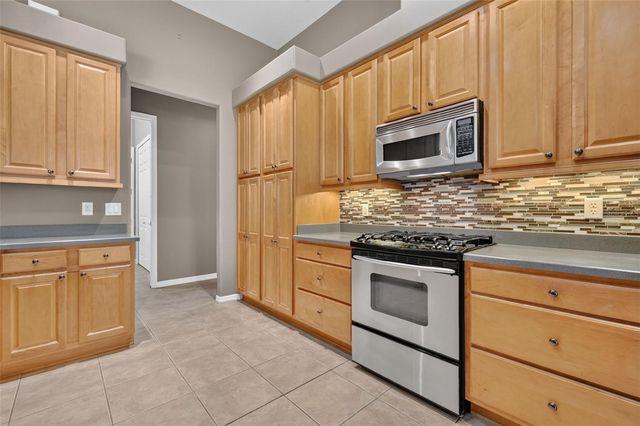 20606 QUEEN ALEXANDRA DRIVE, Leesburg, FL 34748