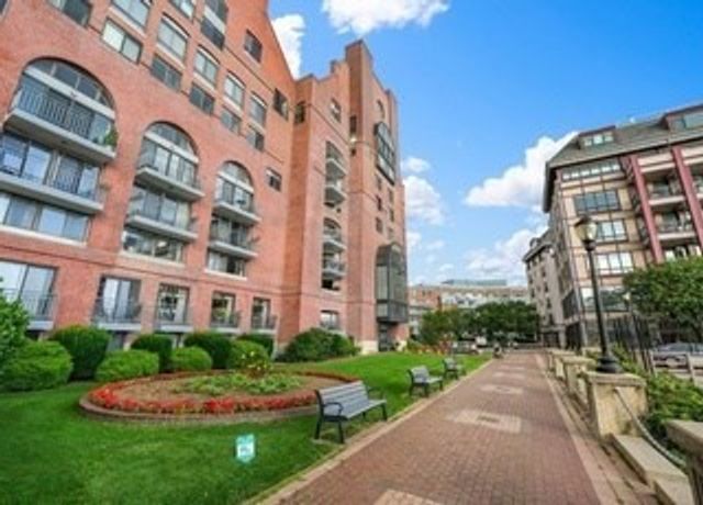 357 Commercial St 117, Boston, MA 02109