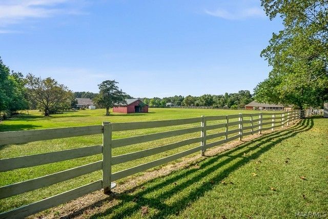 101 St Thomas Avenue, Wetumpka, AL 36092