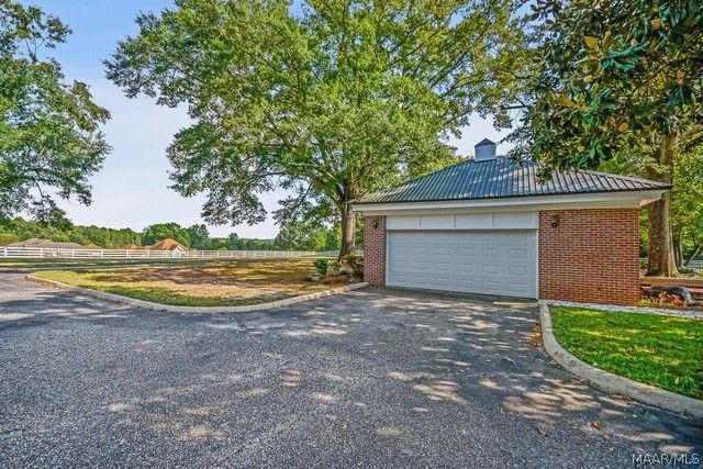 101 St Thomas Avenue, Wetumpka, AL 36092