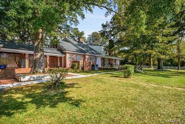 101 St Thomas Avenue, Wetumpka, AL 36092