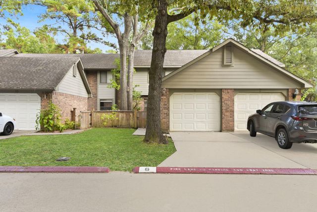 6 E Willowood Court, The Woodlands, TX 77381