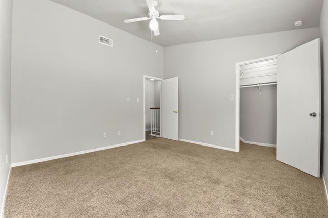 6 E Willowood Court, The Woodlands, TX 77381