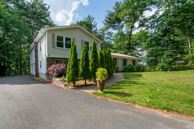 23 Middle Dunstable Road, Nashua, NH 03062