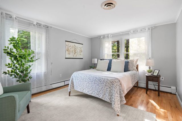 23 Middle Dunstable Road, Nashua, NH 03062