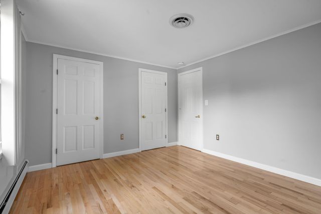 23 Middle Dunstable Road, Nashua, NH 03062