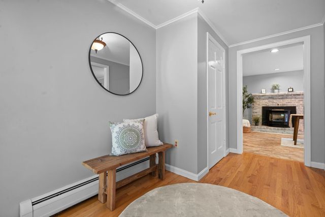 23 Middle Dunstable Road, Nashua, NH 03062