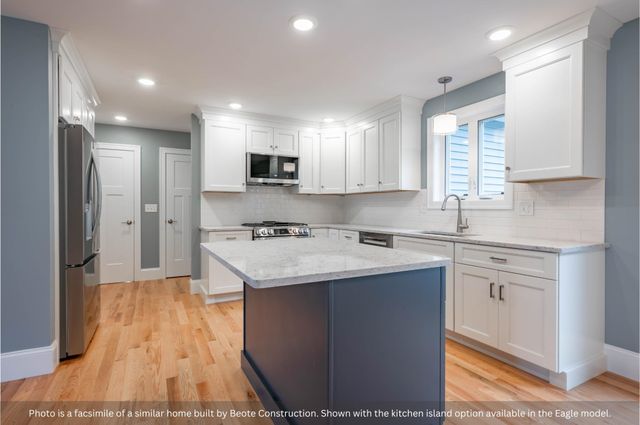 17 Wilderness Drive, Nashua, NH 03062