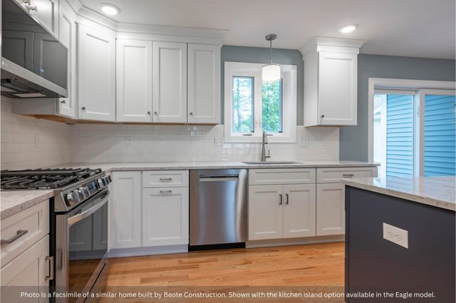 17 Wilderness Drive, Nashua, NH 03062