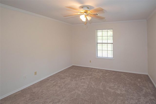 320 Bridgeview Drive, Onalaska, TX 77360