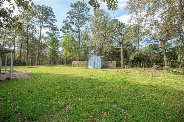 320 Bridgeview Drive, Onalaska, TX 77360