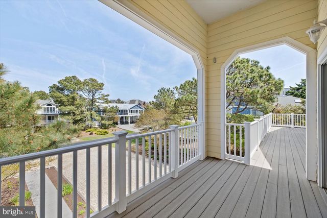 39664 SEASIDE AVE, North Bethany, DE 19930