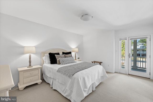 39664 SEASIDE AVE, North Bethany, DE 19930