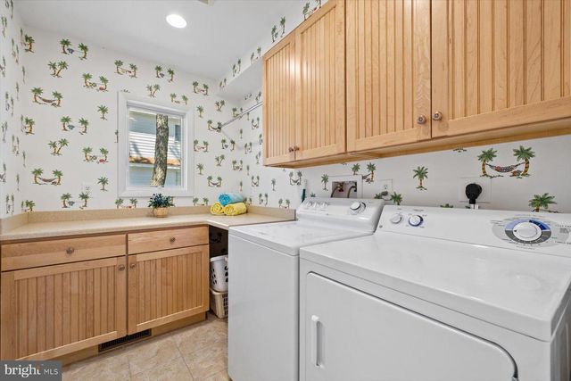 39664 SEASIDE AVE, North Bethany, DE 19930