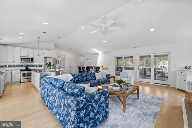 39664 SEASIDE AVE, North Bethany, DE 19930