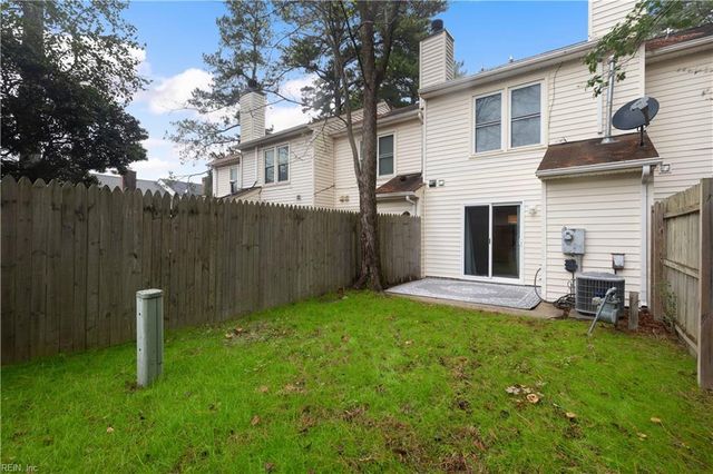 3235 Clover Hill DR, Portsmouth, VA 23703