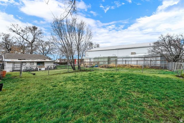 52 W 2000 N, Sunset, UT 84015