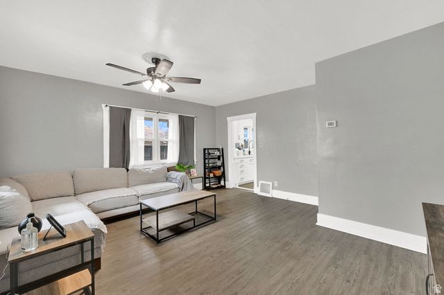 52 W 2000 N, Sunset, UT 84015