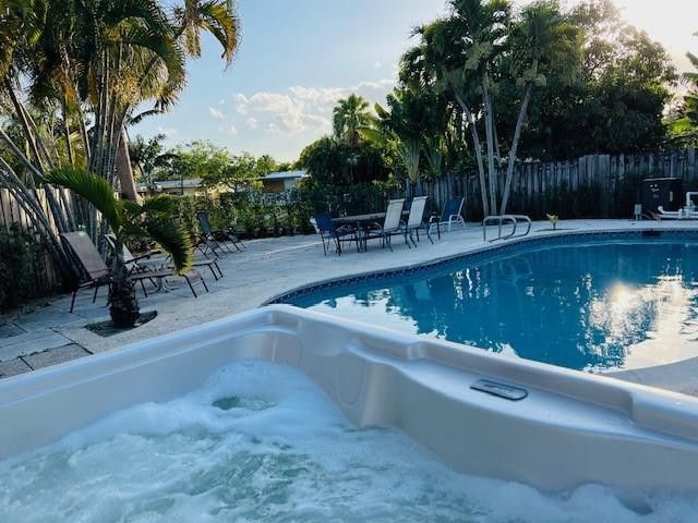 2401 ANDROS Lane, Fort Lauderdale, FL 33312